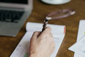 ¿Qué es un perito caligráfico?