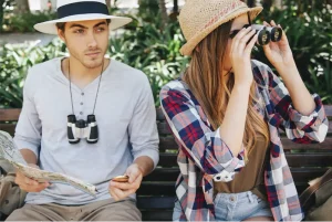 Infidelidades durante las vacaciones: ¿Por qué aumenta la demanda de detectives en verano en Ibiza y Mallorca?